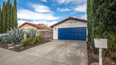 2730 Applewood Dr, Fairfield, CA 94534