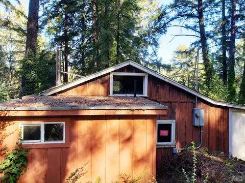 85 Washington St, Camp Meeker, CA 95419