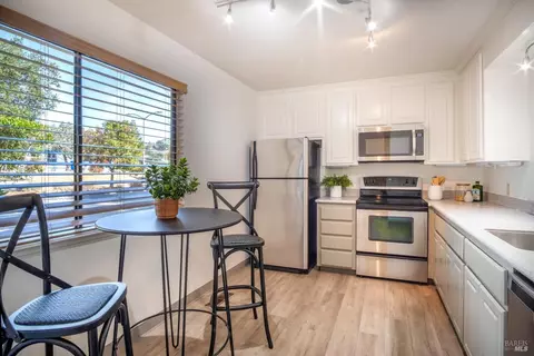 1725 Ignacio Blvd, Novato, CA 94949 photo 16