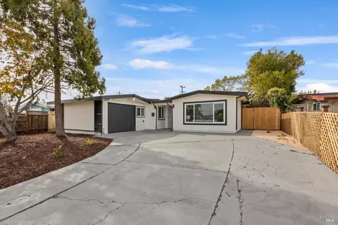131 Martin St, Vallejo, CA 94589