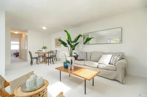 26 Lassen Ln, Novato, CA 94947