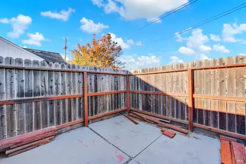 741 Delaware St, Fairfield, CA 94533 photo 36