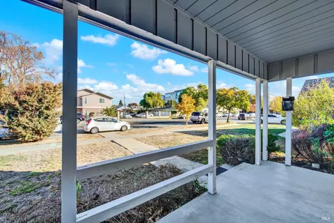 741 Delaware St, Fairfield, CA 94533 photo 11