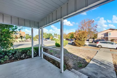 741 Delaware St, Fairfield, CA 94533 photo 10