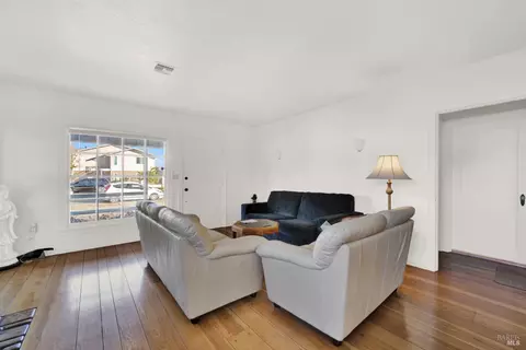 741 Delaware St, Fairfield, CA 94533 photo 14