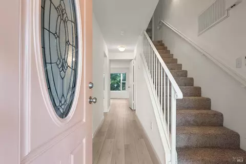 2874 Marlow Rd, Santa Rosa, CA 95403