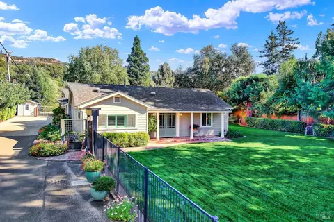 2070 Kirkland Rd, Napa, CA 94558