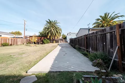 165 E G St, Benicia, CA 94510 photo 39