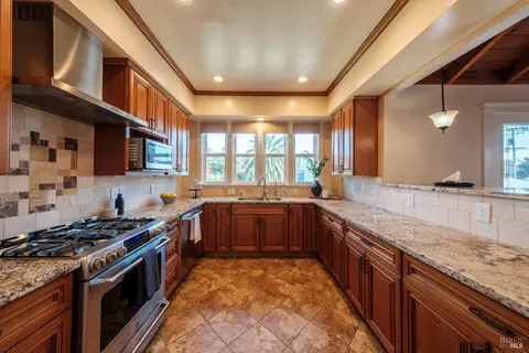 165 E G St, Benicia, CA 94510 photo 21