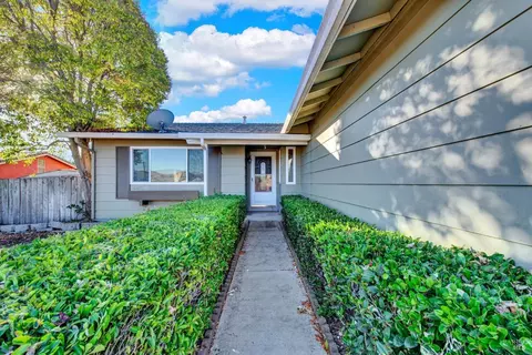175 Mills Ln, Vallejo, CA 94589 photo 17