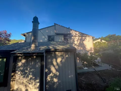 2 Grass Ct, Novato, CA 94949 photo 5