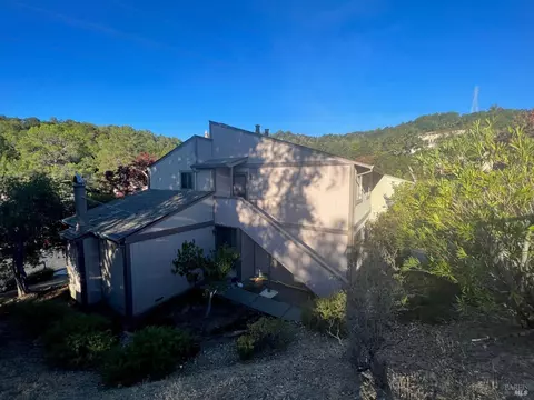 2 Grass Ct, Novato, CA 94949 photo 4