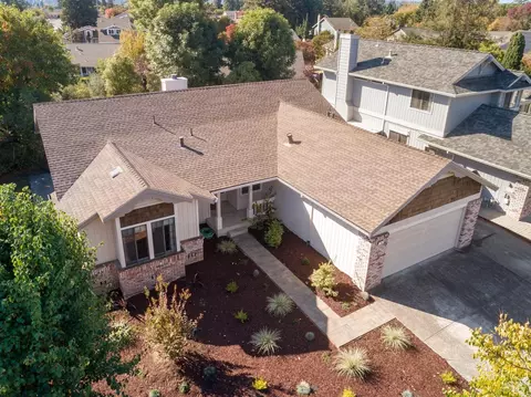 9 Kiwi Ct, Petaluma, CA 94954