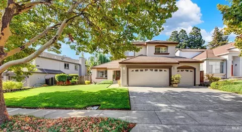 3421 Moss Valley Dr, Fairfield, CA 94534