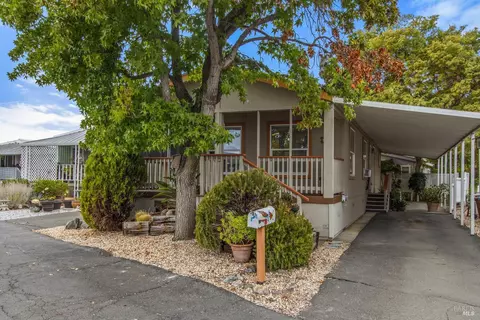 530 Cherry Ln, Napa, CA 94558