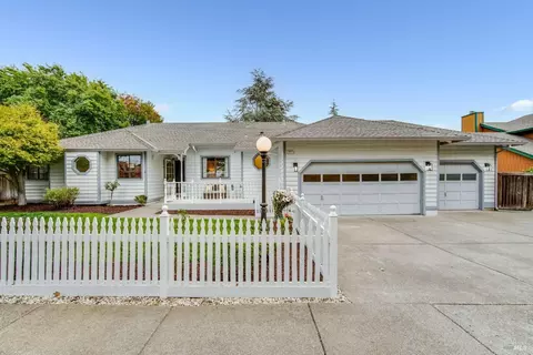 1925 Belair Way, Santa Rosa, CA 95403