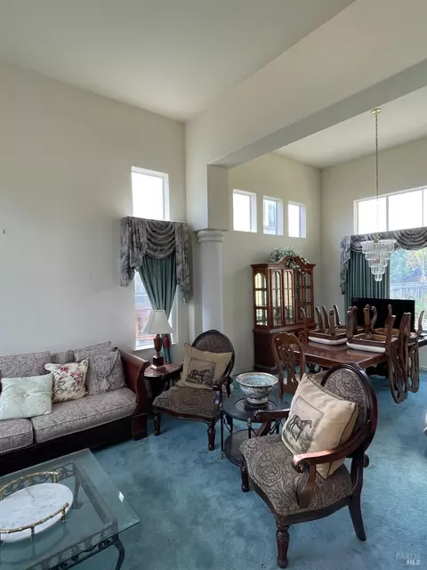 Living - 649 Renaissance Ave, Fairfield, CA 94534 photo 2 of 7