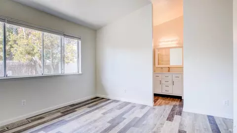 700 Sierra Ct, Windsor, CA 95492 photo 14