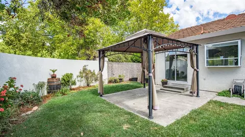700 Sierra Ct, Windsor, CA 95492 photo 25