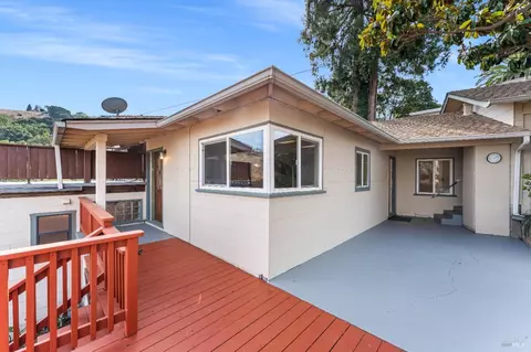 49 Baldwin Ave, Crockett, CA 94525 photo 16