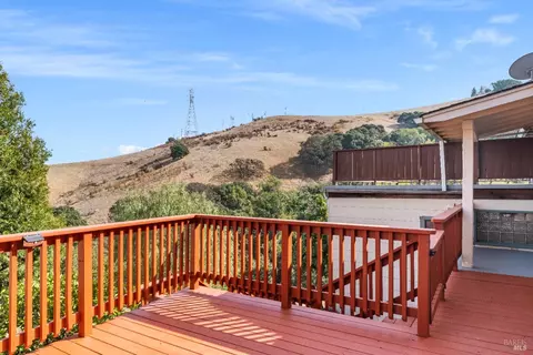 49 Baldwin Ave, Crockett, CA 94525 photo 15