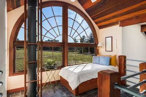 Bedroom - 2490 Hwy 1, Bodega Bay, CA 94923 photo 6 of 6