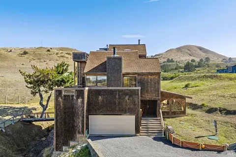 Exterior - 2490 Hwy 1, Bodega Bay, CA 94923 photo 3 of 6