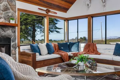 Living - 2490 Hwy 1, Bodega Bay, CA 94923 photo 2 of 6