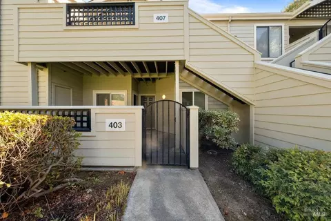 1201 Glen Cove Pkwy #403, Vallejo, CA 94591