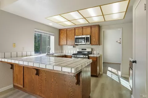 625 Locust Ct, Vallejo, CA 94591 photo 16