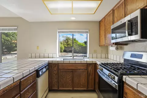 625 Locust Ct, Vallejo, CA 94591 photo 14