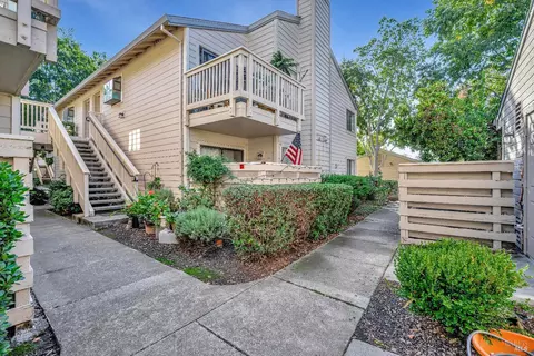 475 Mission Blvd, Santa Rosa, CA 95409