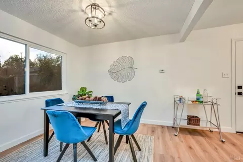 1742 E St, Napa, CA 94559 photo 10