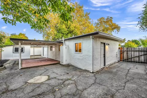 1742 E St, Napa, CA 94559 photo 24