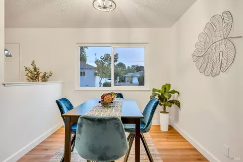 1742 E St, Napa, CA 94559 photo 9