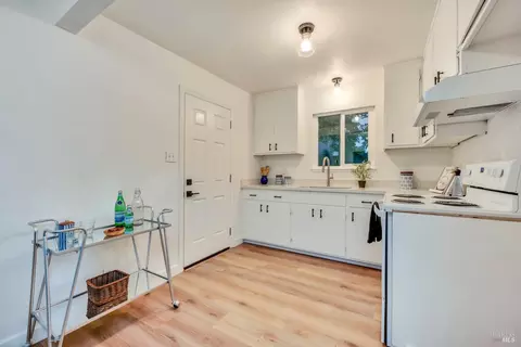1742 E St, Napa, CA 94559 photo 11