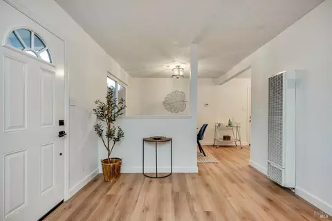 1742 E St, Napa, CA 94559 photo 8