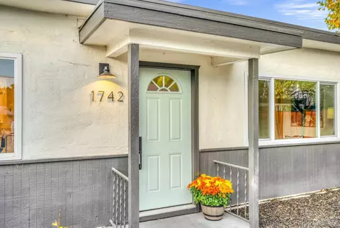 1742 E St, Napa, CA 94559 photo 4