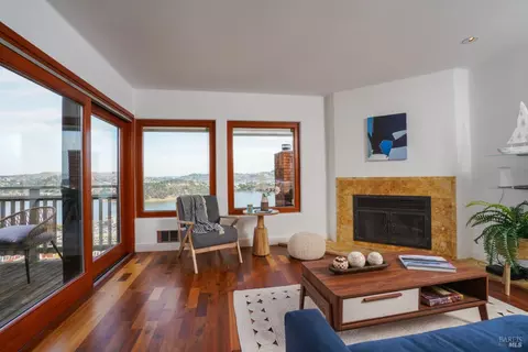 294 Headlands Ct, Sausalito, CA 94965