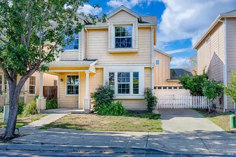 4055 Louis Krohn Dr, Santa Rosa, CA 95407