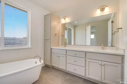1228 Atascadero Dr, Windsor, CA 95492 photo 3