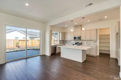 1228 Atascadero Dr, Windsor, CA 95492 photo 15