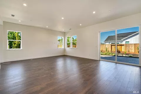 1228 Atascadero Dr, Windsor, CA 95492 photo 14