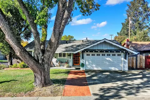 176 Homewood St, Vacaville, CA 95688
