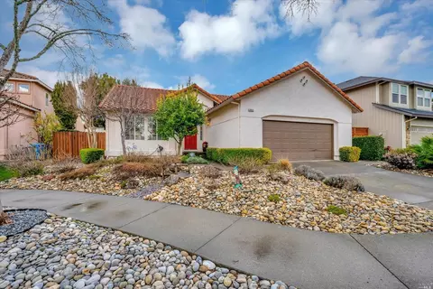 2052 Crave Ct, Santa Rosa, CA 95403