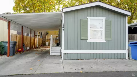 143 N Star Dr, Santa Rosa, CA 95407
