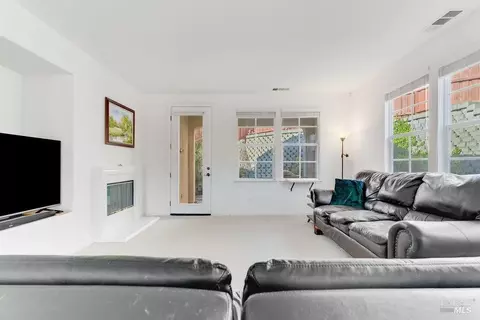 5131 Carisbrooke Ln, Vallejo, CA 94591 photo 9