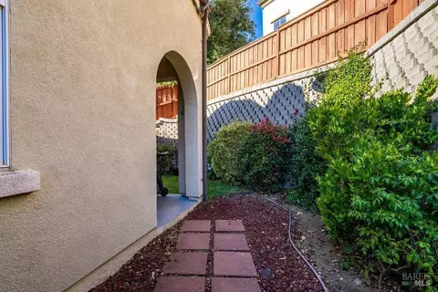 5131 Carisbrooke Ln, Vallejo, CA 94591 photo 45