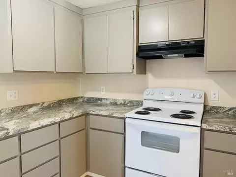 93 El Toro Ct, Fairfield, CA 94533 photo 8