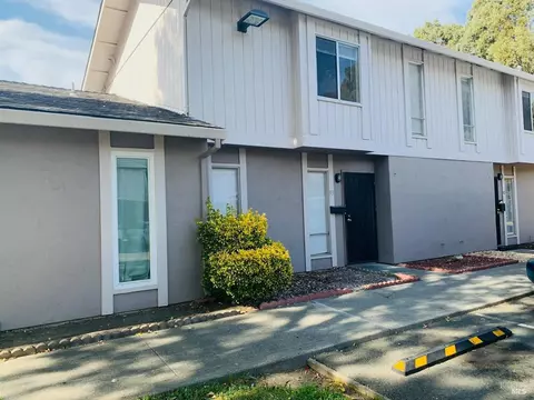 93 El Toro Ct, Fairfield, CA 94533